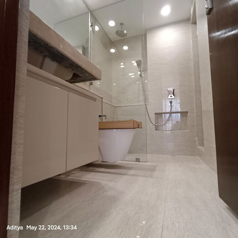 Bathroom, hiranandani-castle-rock 2 Bedroom 1200 Sq.Ft. Apartment In Powai Mumbai 10437558