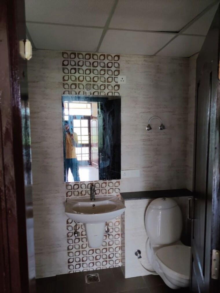 Bathroom, omaxe-new-chandigarh 3 Bedroom 1725 Sq.Ft. Builder Floor In North Mullanpur Chandigarh 10437604