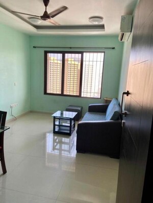 1 BHK Apartment For Rent in Lalani Grandeur, Goregaon East