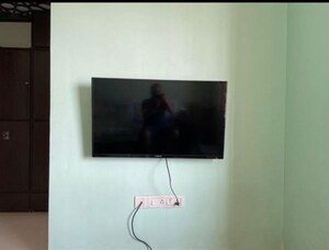 Furnished Amenities in 1 BHK Apartment at Lalani Grandeur, Goregaon East – for Rent