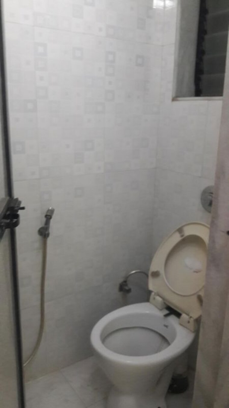 Bathroom, daya-sarita 1 Bedroom 600 Sq.Ft. Apartment In Gokuldham Colony Mumbai 10437624