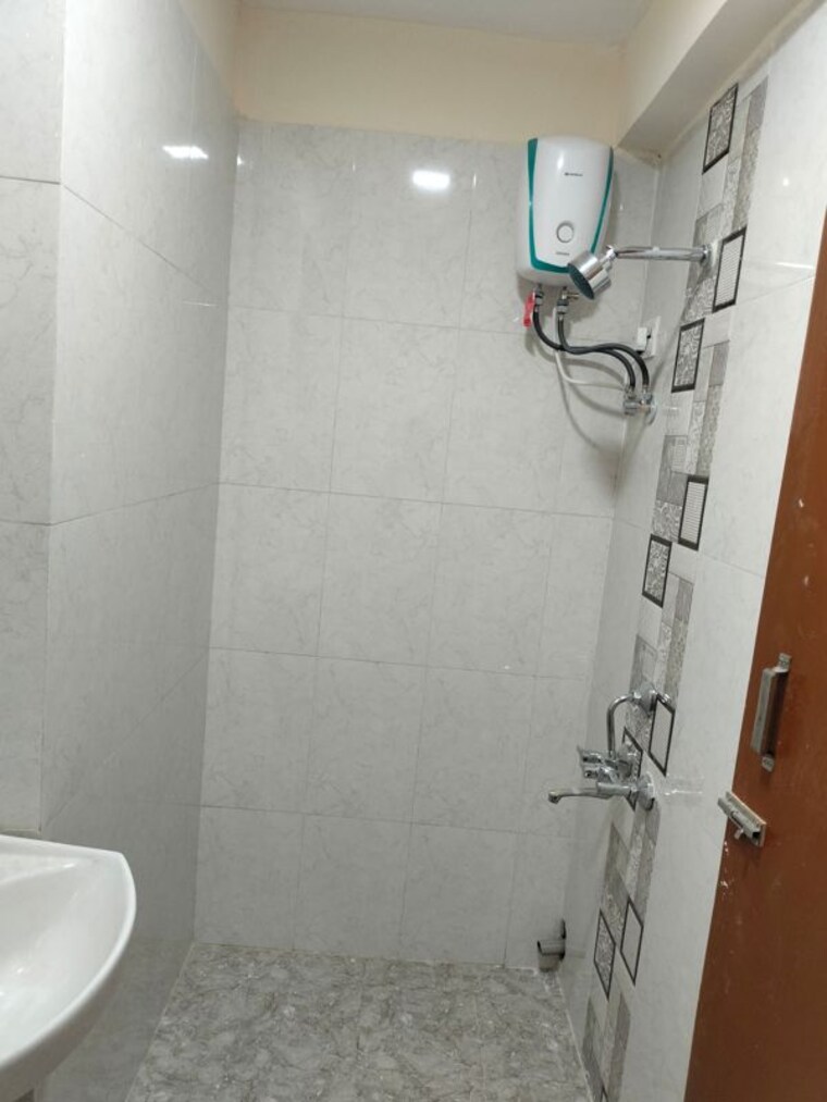 Bathroom, omkar-signet 1 Bedroom 333 Sq.Ft. Apartment In Malad East Mumbai 10437632