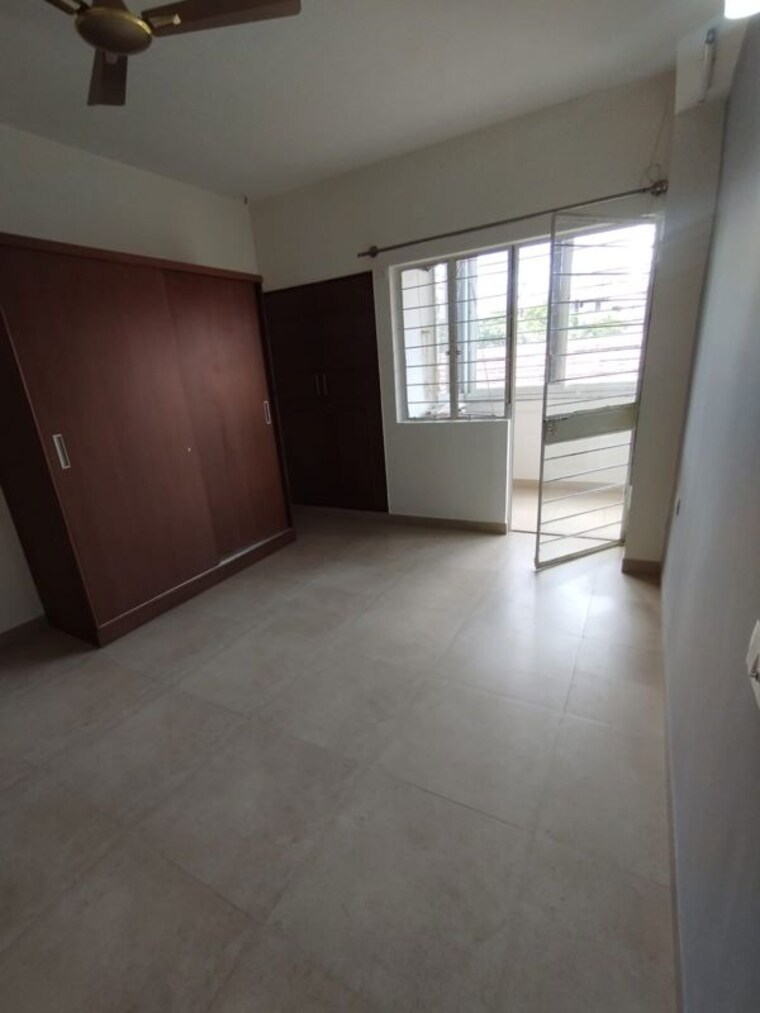 Room, vasanth nagar 3 Bedroom 1700 Sq.Ft. Apartment In Vasanth Nagar Bangalore 10437635