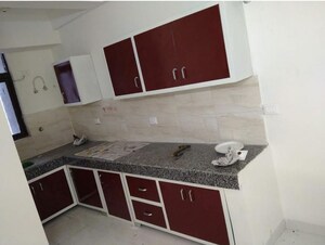 Furnished Amenities in 3 BHK Villa at Sector 85 – for Rent