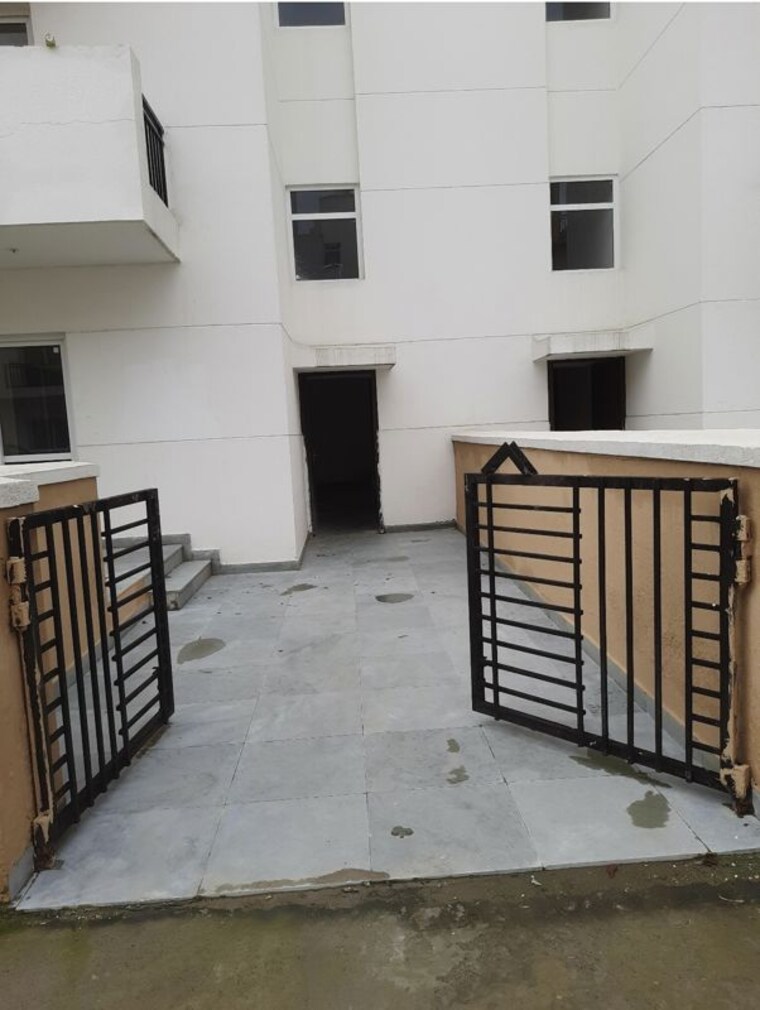 Exterior View, sector 85 3 Bedroom 275 Sq.Yd. Villa In Sector 85 Faridabad 10437681