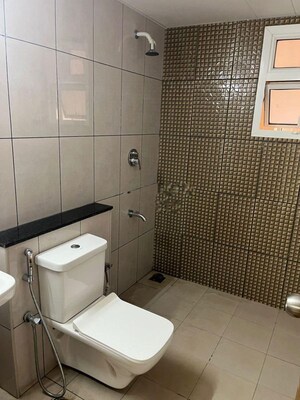 Bathroom in 3 BHK Apartment at Prestige Finsbury Park Regent, Bagaluru – for Rent