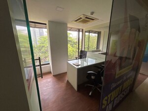  Office Space For Rent in Prathmesh Tower Worli, Worli
