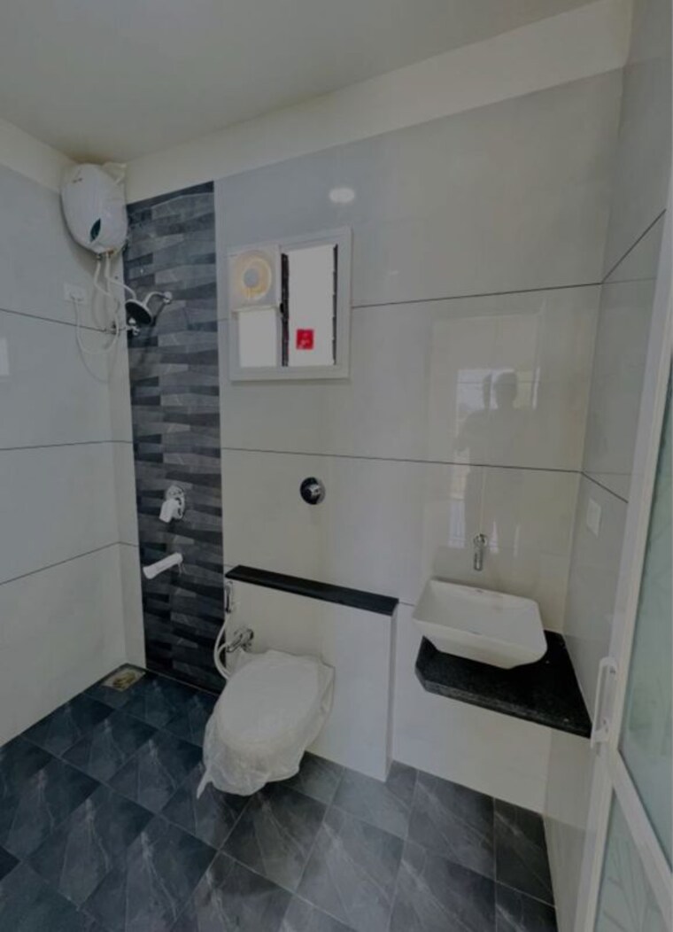 Bathroom, bhayli 2 Bedroom 700 Sq.Ft. Apartment In Bhayli Vadodara 10435619