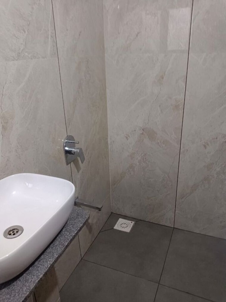 Bathroom, bhayli 2 Bedroom 720 Sq.Ft. Apartment In Bhayli Vadodara 10435459