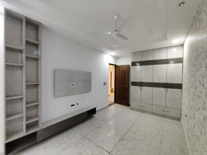4 BHK Builder Floor For Rent in Green Fields Colony