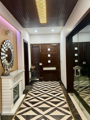 Parking in 5 BHK Independent House at Ambala Highway – for Sale