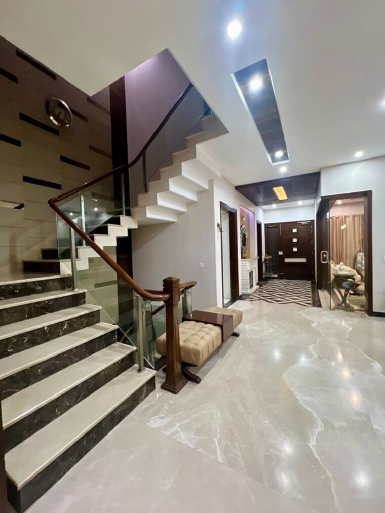 undefined, ambala highway 5 Bedroom 2531 Sq.Ft. Independent House In Ambala Highway Zirakpur 10437733