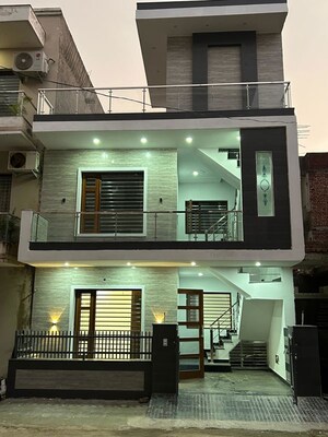 4 BHK Independent House For Sale in Sector 123