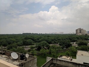 Plot Area in 2 BHK Independent House at Alpha Ii Greater Noida – for Rent