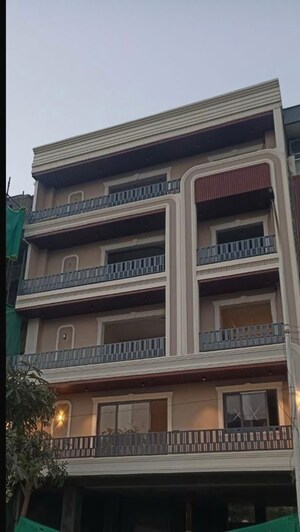 3 BHK Builder Floor For Sale in BPTP Parkland Pride, Sector 77