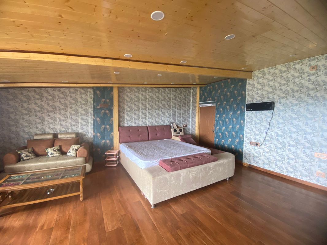4 BHK + Pooja Room,Study Room 2400 Sq.Ft. Penthouse in Aman Luxury Apartments