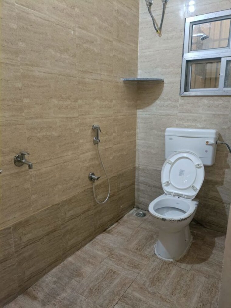 Bathroom, moudhapara 1 Bedroom 800 Sq.Ft. Apartment In Moudhapara Raipur 10437797