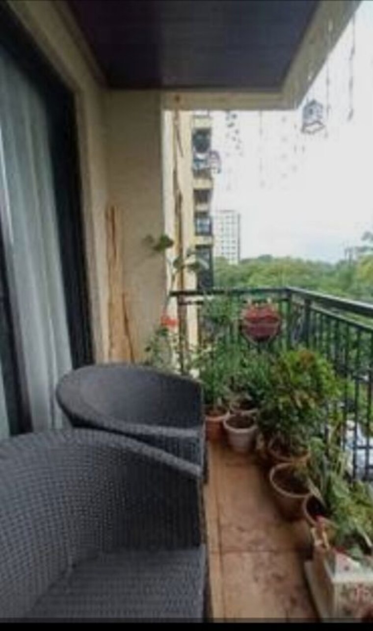 Balcony, lodha-sterling-tower-h 2 Bedroom 820 Sq.Ft. Apartment In Kolshet Road Thane 10437800