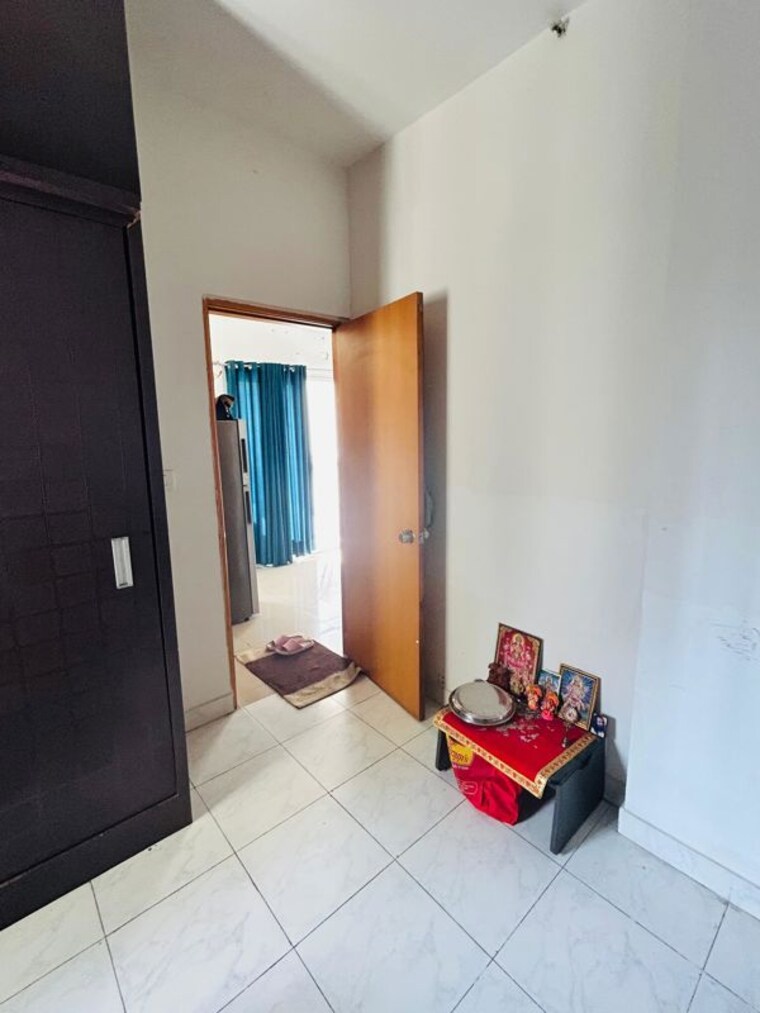 Living Room, mantri-celestia 2 Bedroom 850 Sq.Ft. Apartment In Gachibowli Hyderabad 10437805