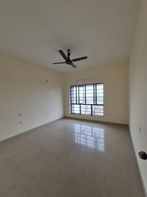Room in 3 BHK Apartment at Ruchi Active Acres, Tangra – for Sale