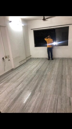 Room in 2 BHK Apartment at Eden Garden Tower, Chembur – for Rent