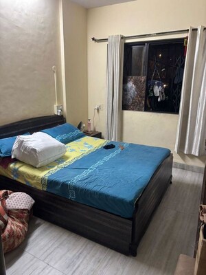 Bedroom in 2 BHK Apartment at Eden Garden Tower, Chembur – for Rent