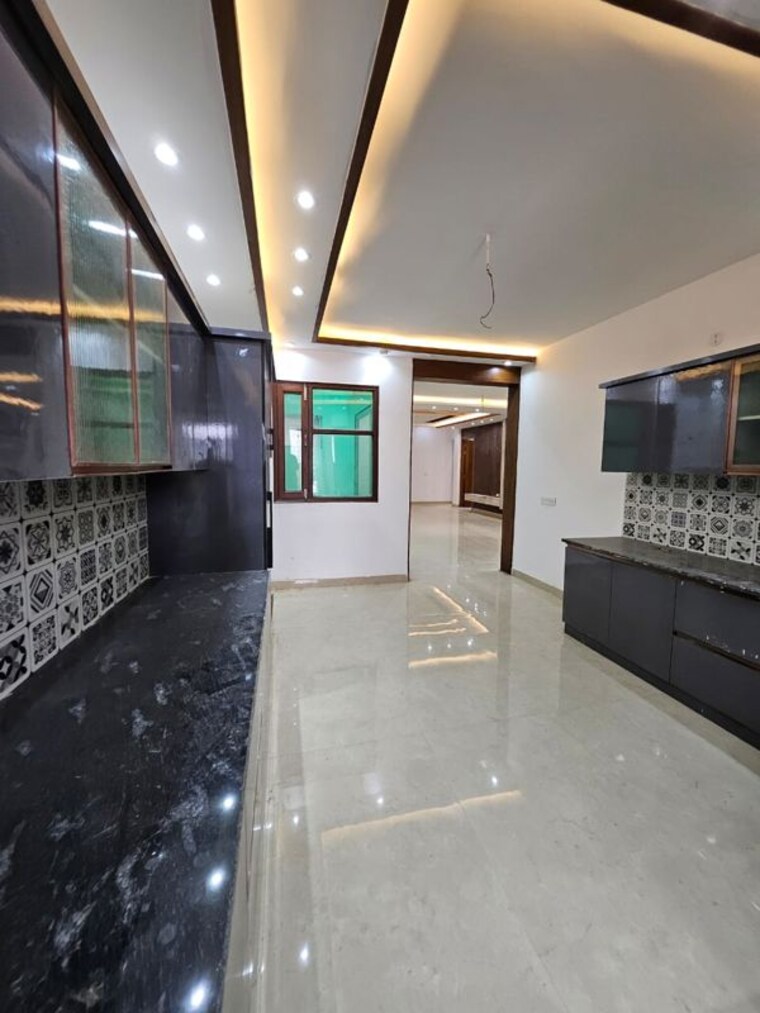 Kitchen, green fields colony 5 Bedroom 5000 Sq.Ft. Builder Floor In Green Fields Colony Faridabad 10437850