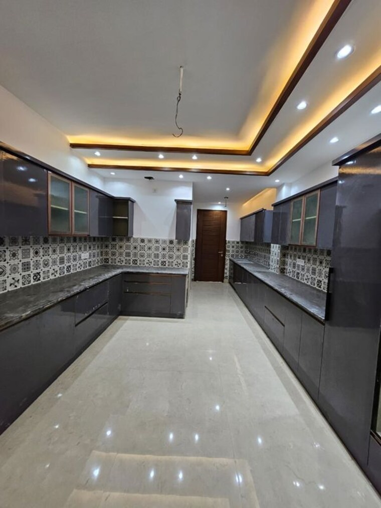 Kitchen, green fields colony 5 Bedroom 5000 Sq.Ft. Builder Floor In Green Fields Colony Faridabad 10437850