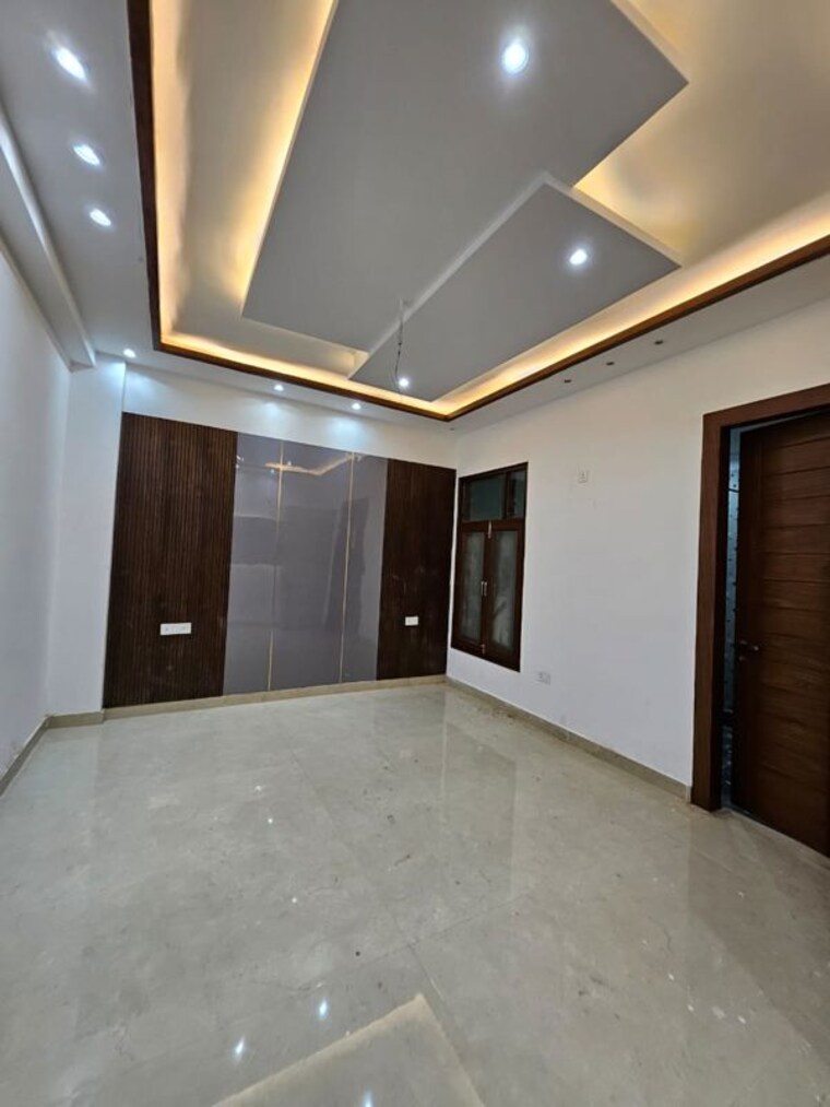 Room, green fields colony 5 Bedroom 5000 Sq.Ft. Builder Floor In Green Fields Colony Faridabad 10437850