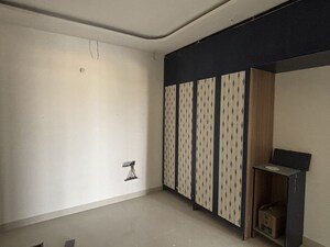 Room in 3 BHK Apartment at Praneeth Pranav Solitaire, Bachupally – for Rent