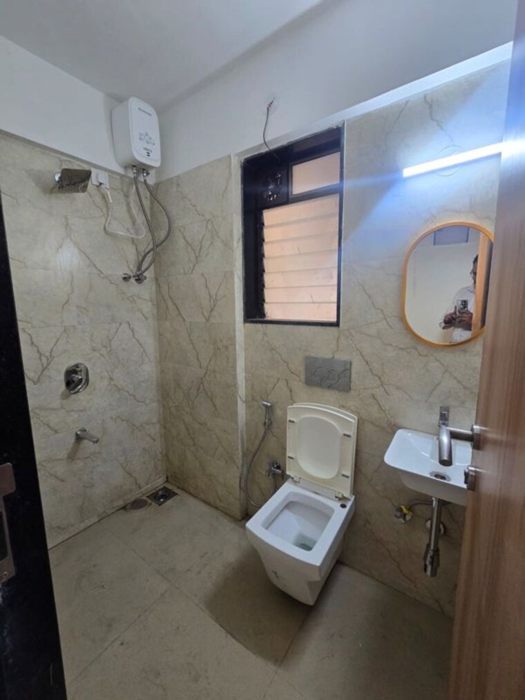 Bathroom, evershine-sapphire 2 Bedroom 960 Sq.Ft. Apartment In Chandivali Mumbai 10437891