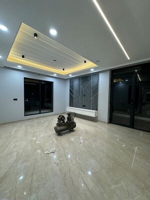5 BHK Builder Floor For Sale in Green Fields Colony