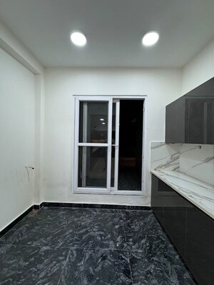 Room in 5 BHK Builder Floor at Green Fields Colony – for Sale