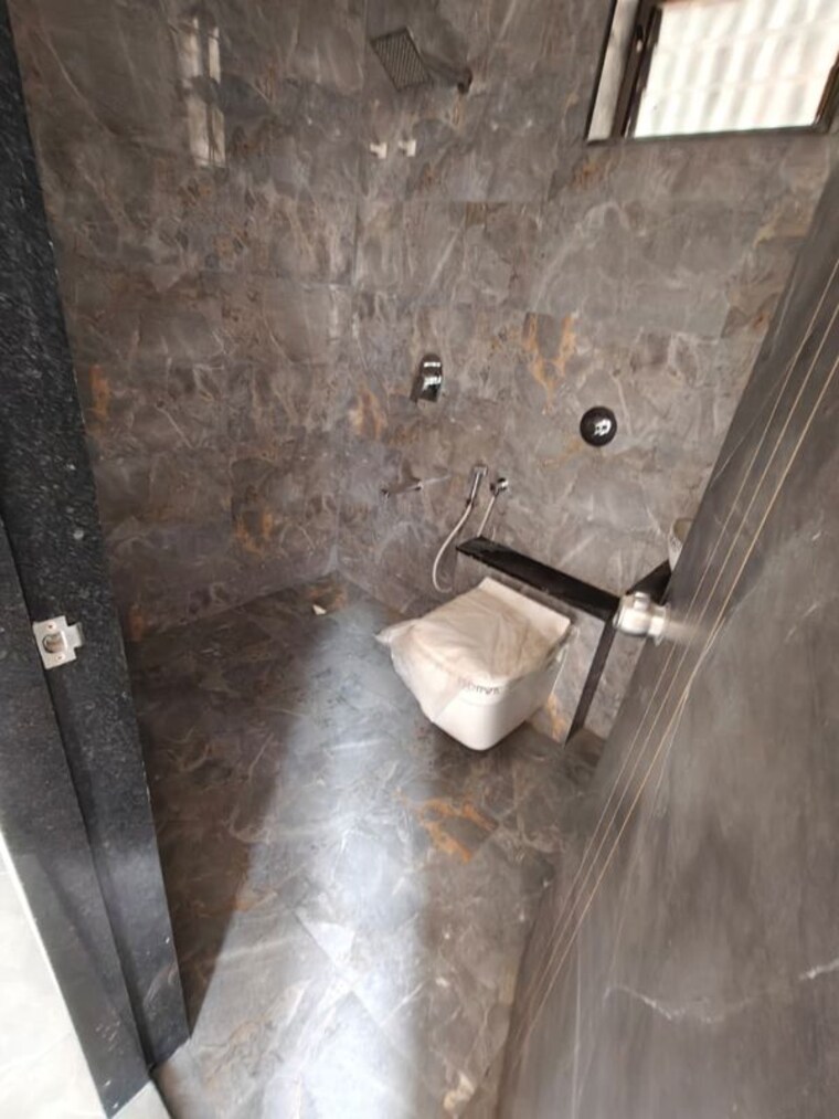 Bathroom, solaris-plus 3 Bedroom 954 Sq.Ft. Apartment In Bhayli Vadodara 10437283