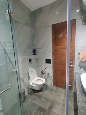 Bathroom in 2 BHK Builder Floor at Sector 16 – for Rent