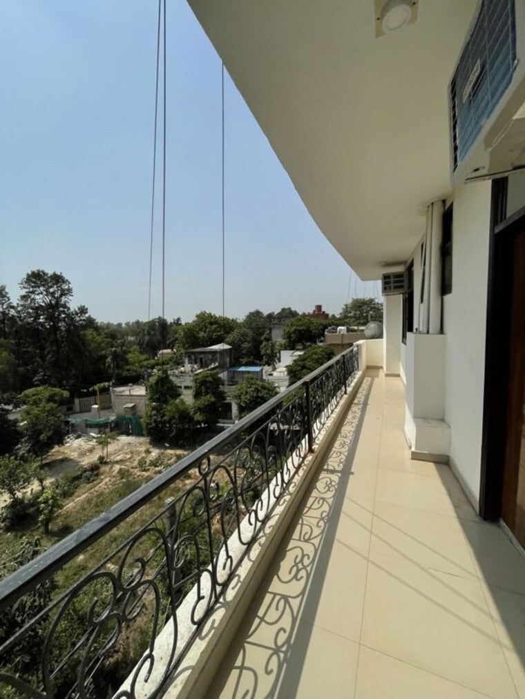 Balcony, saket 3 Bedroom 1850 Sq.Ft. Builder Floor In Saket Delhi 10437915