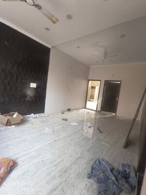 Building Lobby in 3 BHK Builder Floor at Sector 23 – for Rent