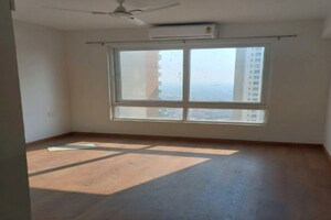 Room in 2 BHK Apartment at Hero Homes Gurgaon, Sector 104 – for Rent
