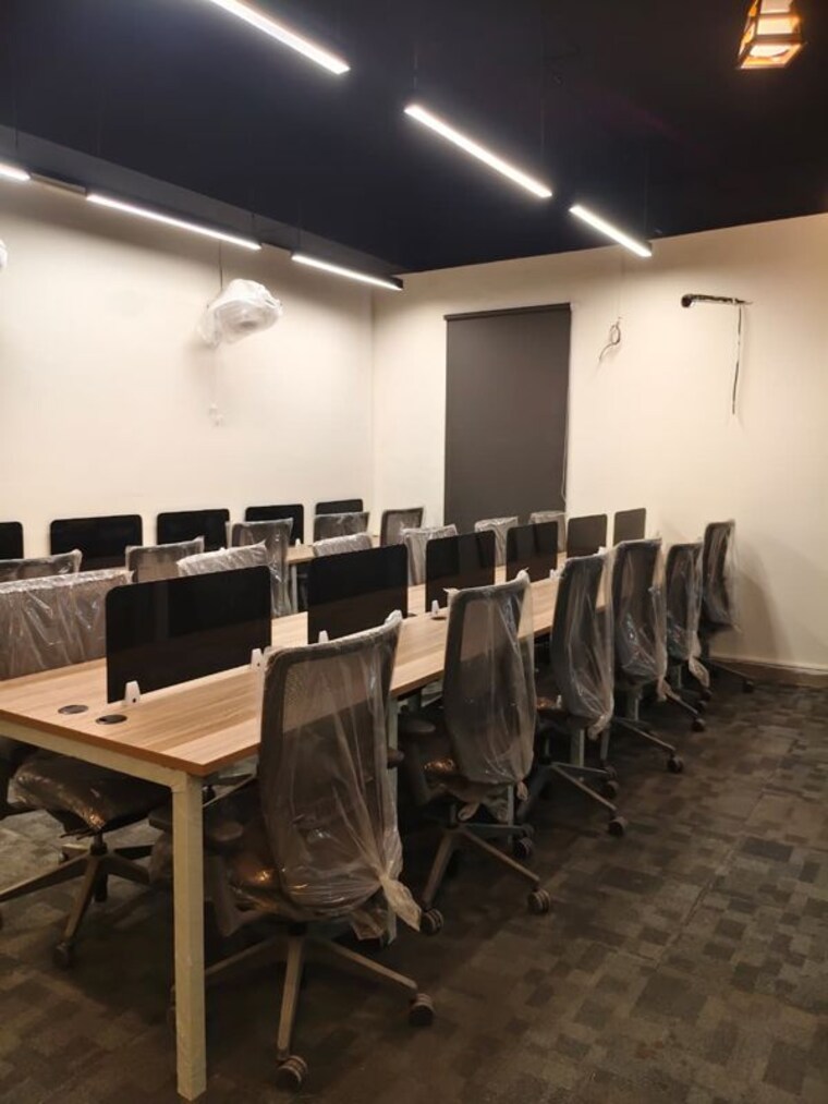 Gym, sector 63 Commercial Office Space 1000 Sq.Ft. In Sector 63 Noida 10437858