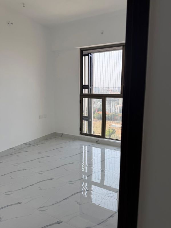 2 BHK + Pooja Room 560 Sq.Ft. Apartment in Kalpataru Paramount A