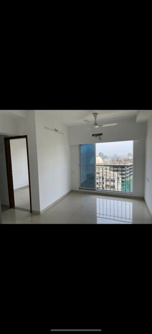 Room in 2 BHK Apartment at Dimple 19 North, Kandivali West – for Rent