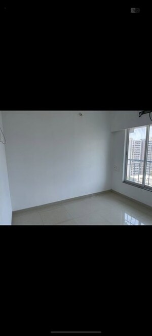 Room in 2 BHK Apartment at Dimple 19 North, Kandivali West – for Rent