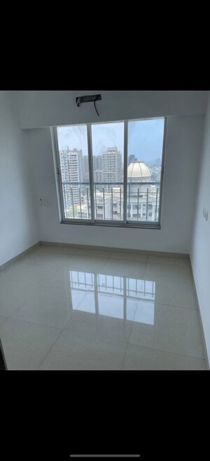 Room in 2 BHK Apartment at Dimple 19 North, Kandivali West – for Rent