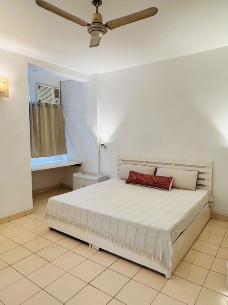 Bedroom, lajpat nagar ii 2 Bedroom 1000 Sq.Ft. Builder Floor In Lajpat Nagar ii Delhi 10438025