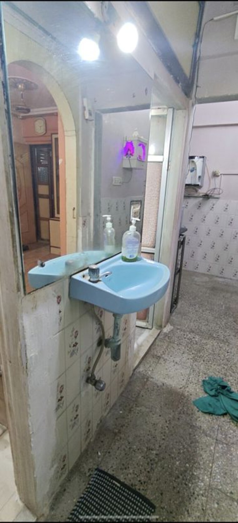 Bathroom, unity-apartment-malad 1 Bedroom 400 Sq.Ft. Apartment In Malad West Mumbai 10438058