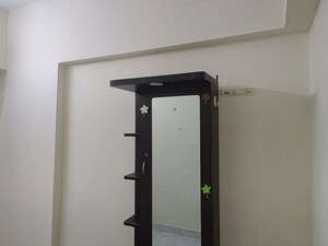 Room in 1 BHK Apartment at Ankur CHS Andheri East, Andheri East – for Rent