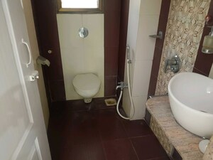 Bathroom in 3 BHK Apartment at Deepak Daffodils, Andheri East – for Rent