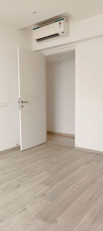 https://img.squareyards.com/secondaryPortal/optImages/IN_639166942175020373-1006260116571657.jpg Cover Image