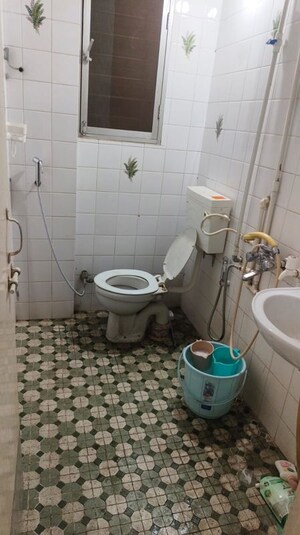 Bathroom in 2.5 BHK Apartment at Prabhat Apartment, Prabhat Road – for Rent