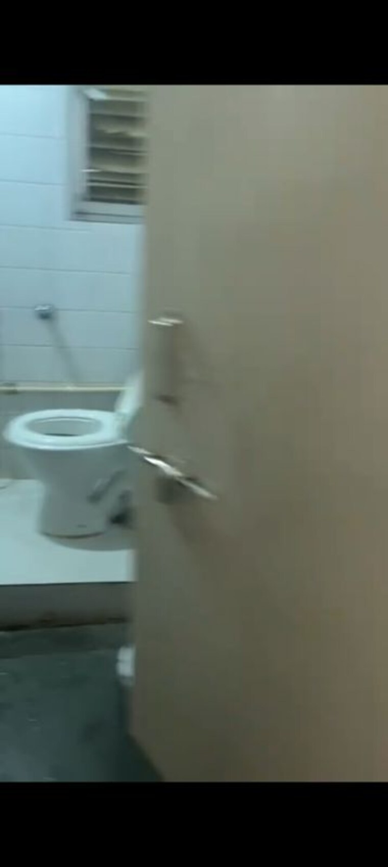 Bathroom, prabhat-apartment 2.5 Bedroom 1200 Sq.Ft. Apartment In Prabhat Road Pune 10438090